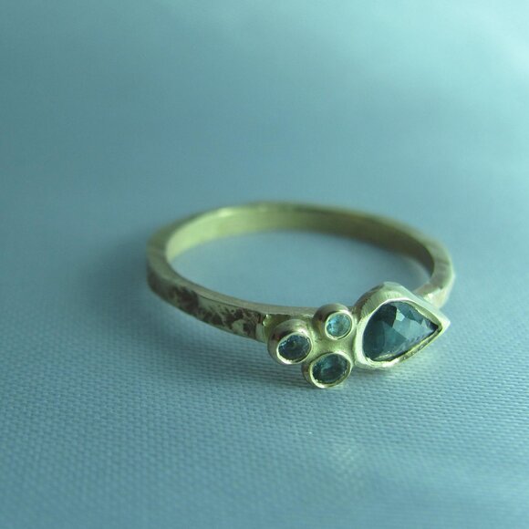 Engagement ring. 14k yellow gold blue diamond ring and 3 Tourmalines. - Picture 14 of 14